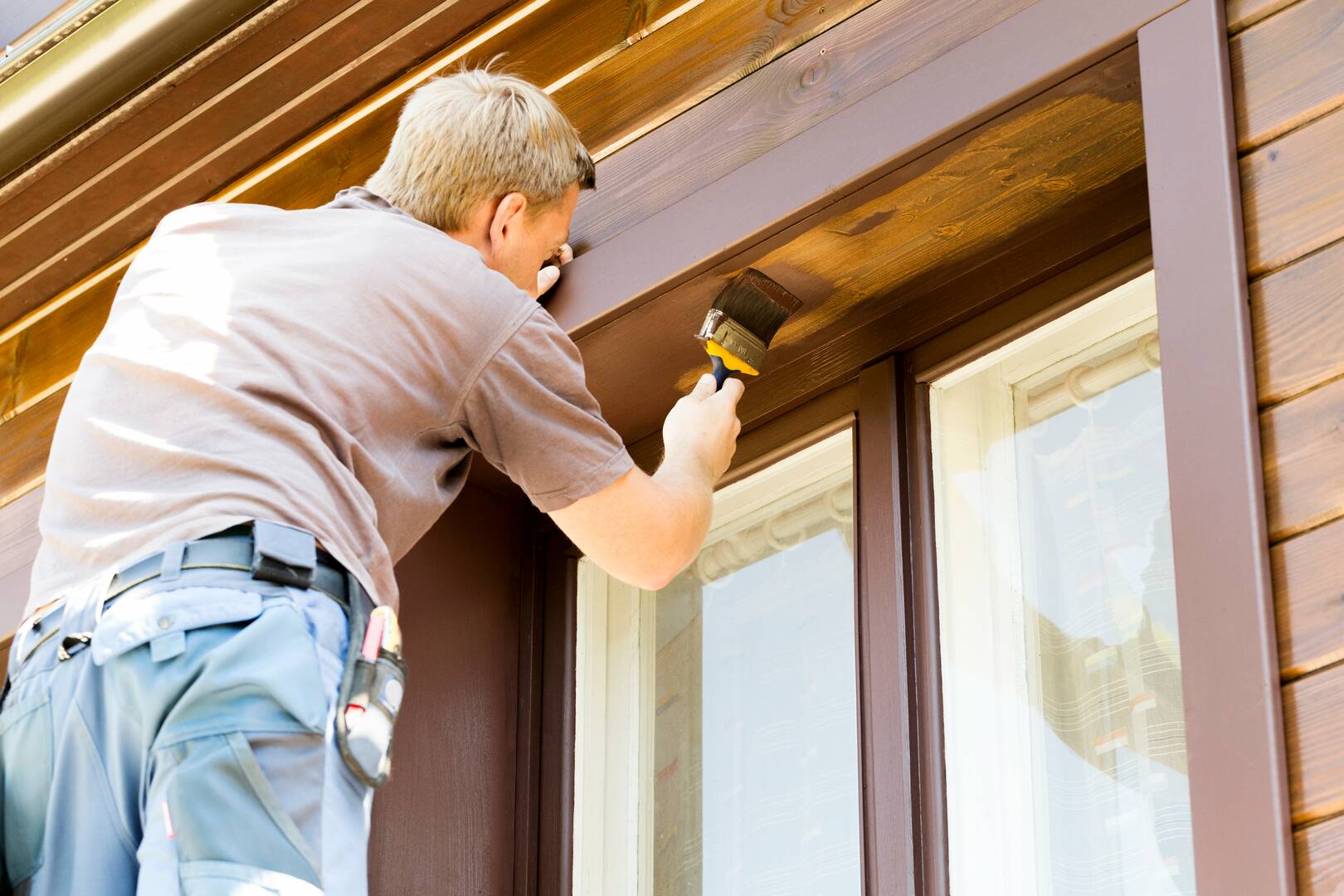 Brown's Roofing